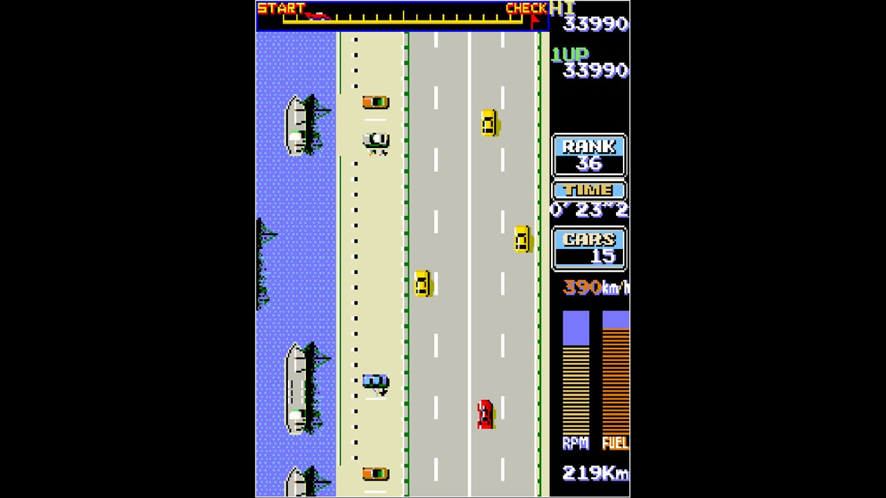 Road Fighter seaside course screenshot