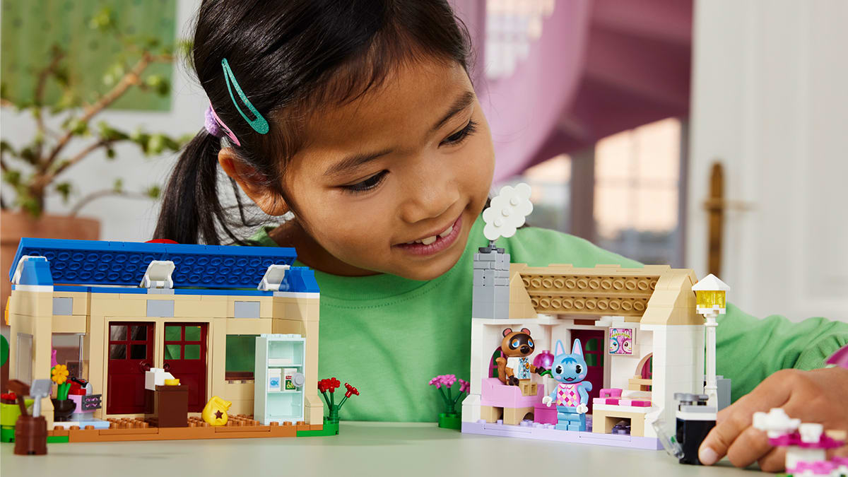 LEGO® Animal Crossing™ La Boutique Nook et la maison de Rosie 2