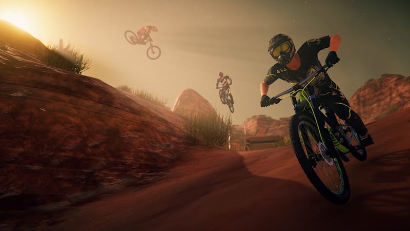 Descenders switch top