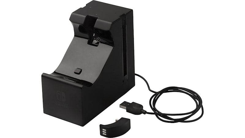 Nintendo switch pro controller first charge outlet