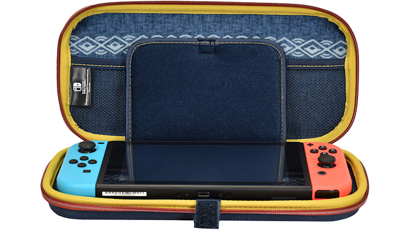 Pokemon nintendo cheap switch travel case